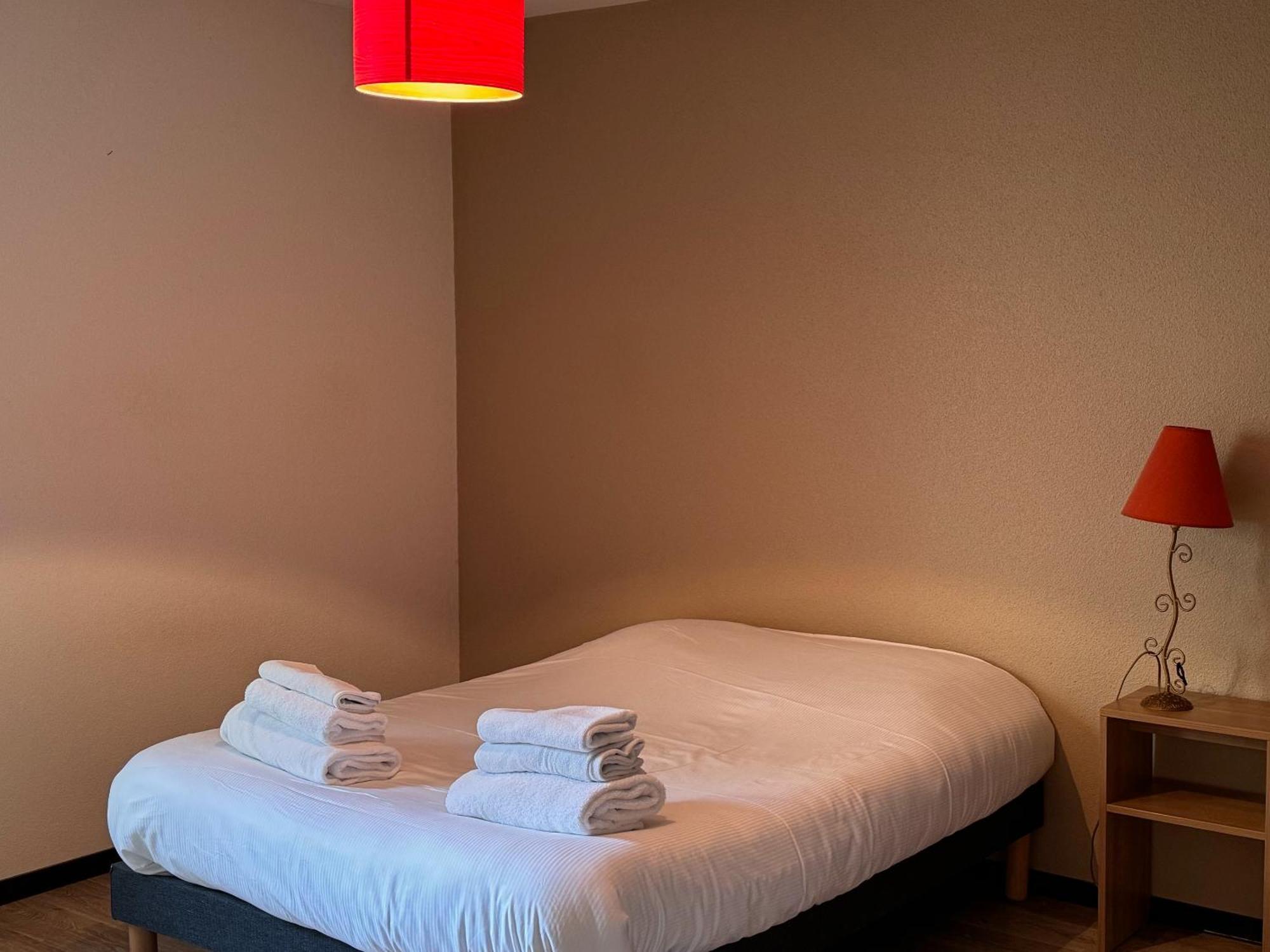 KOSY Appart'Hôtel 7ème Art Saint-Avold Extérieur photo